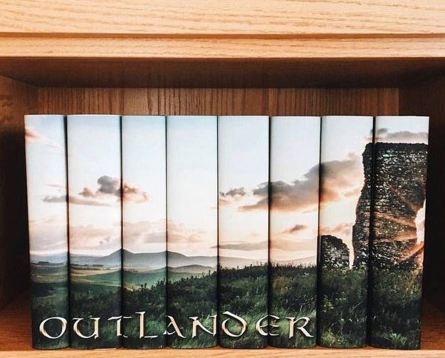 Tiểu thuyết Outlander có sức hút khó tưởng