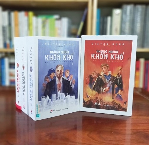 Tiểu thuyết Những Người Khốn Khổ