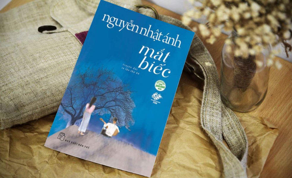 Tiểu thuyết Mắt Biếc
